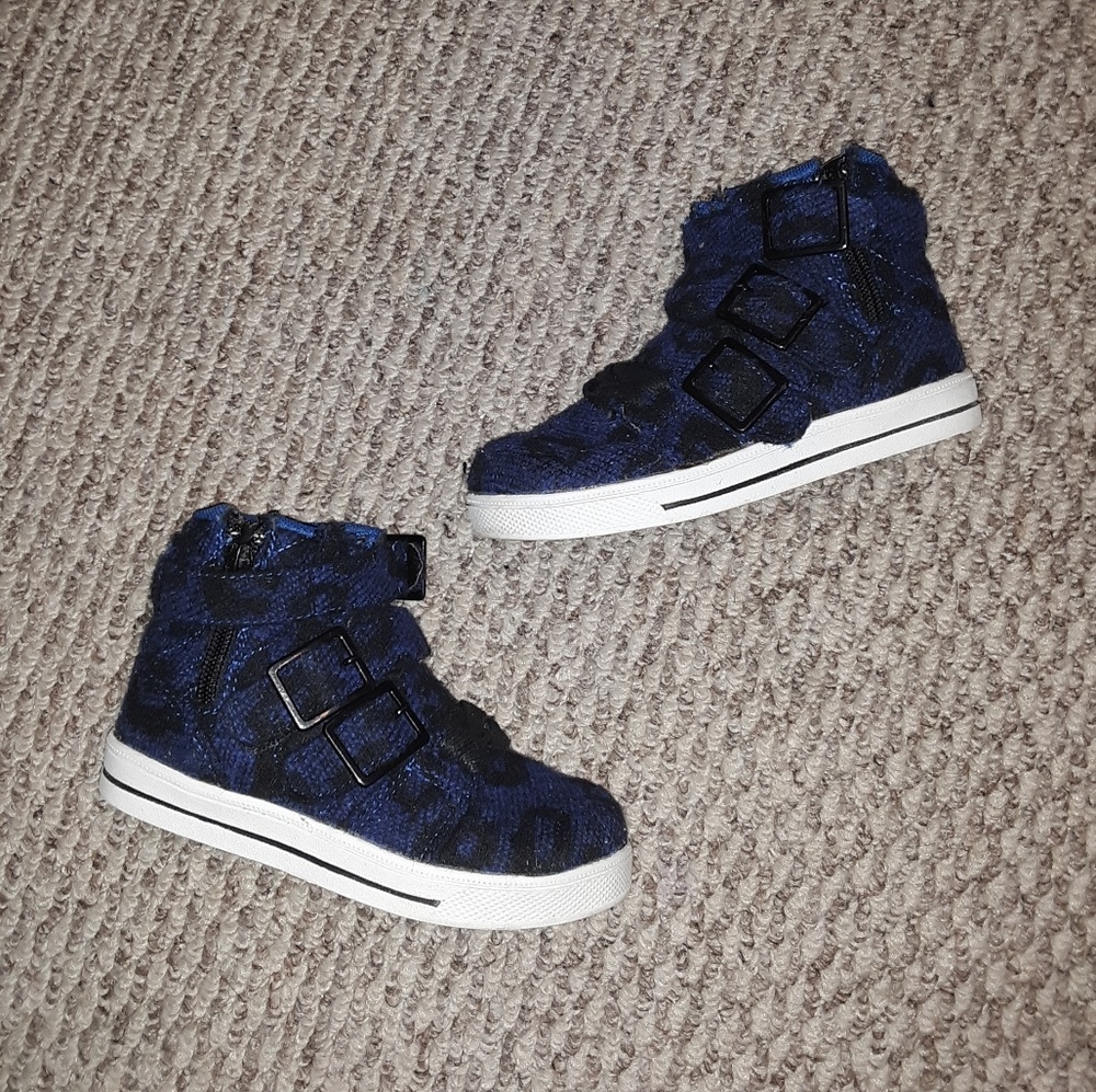 **Excellent Condition** Radii Boys Straight Jacket